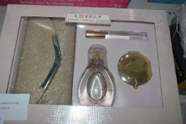*Sarah Jessica Parker Cosmetics Bag with Perfumes