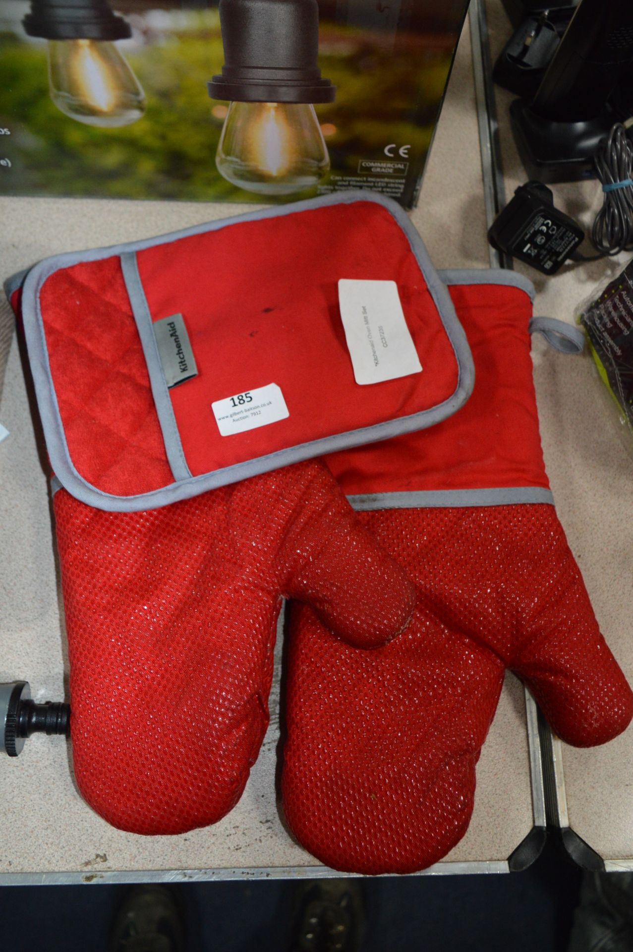 *Kitchenaid Oven Mitt Set