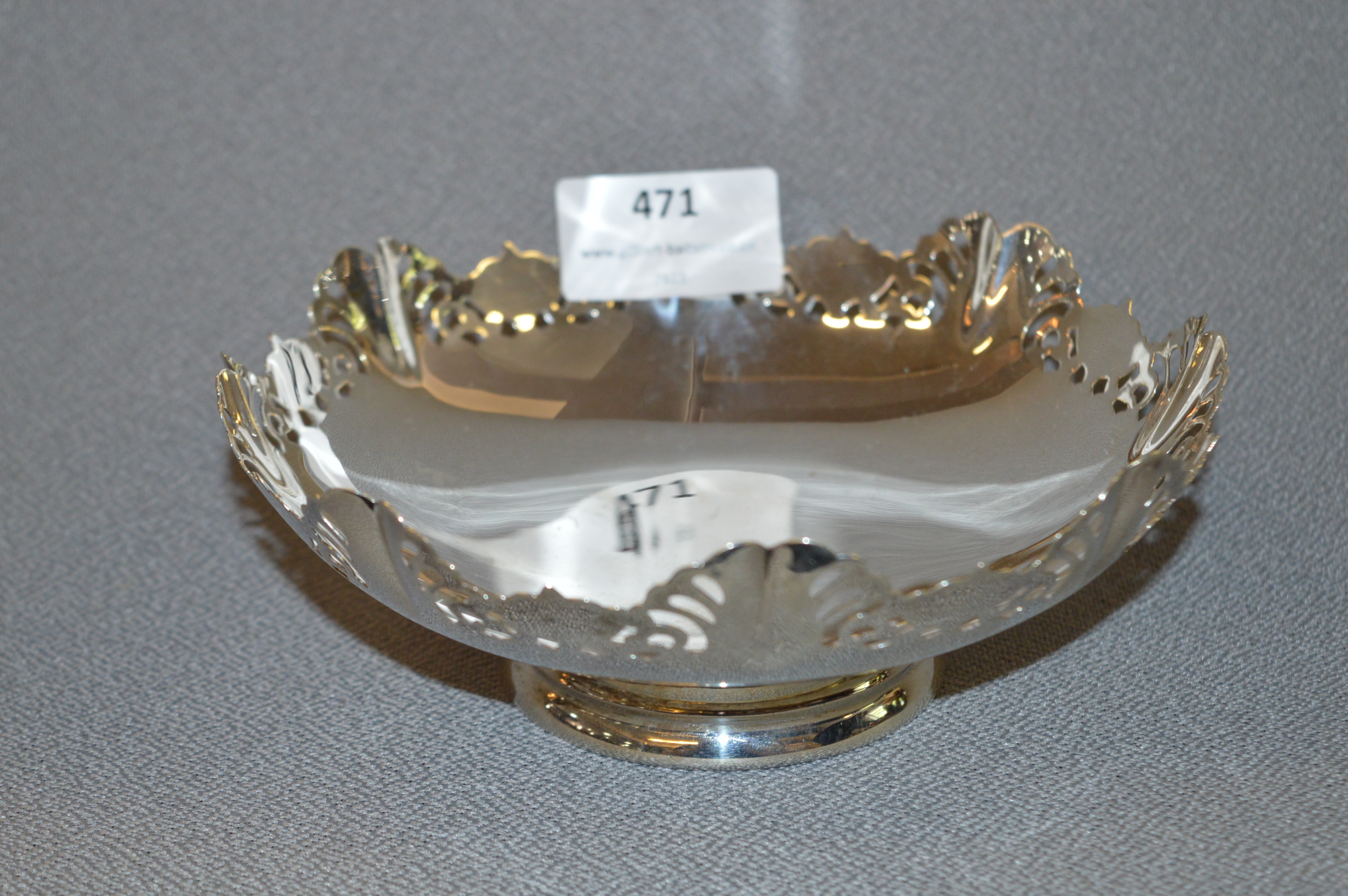 Hallmarked Pierced Silver Dish - Sheffield 1955 Approx 153g