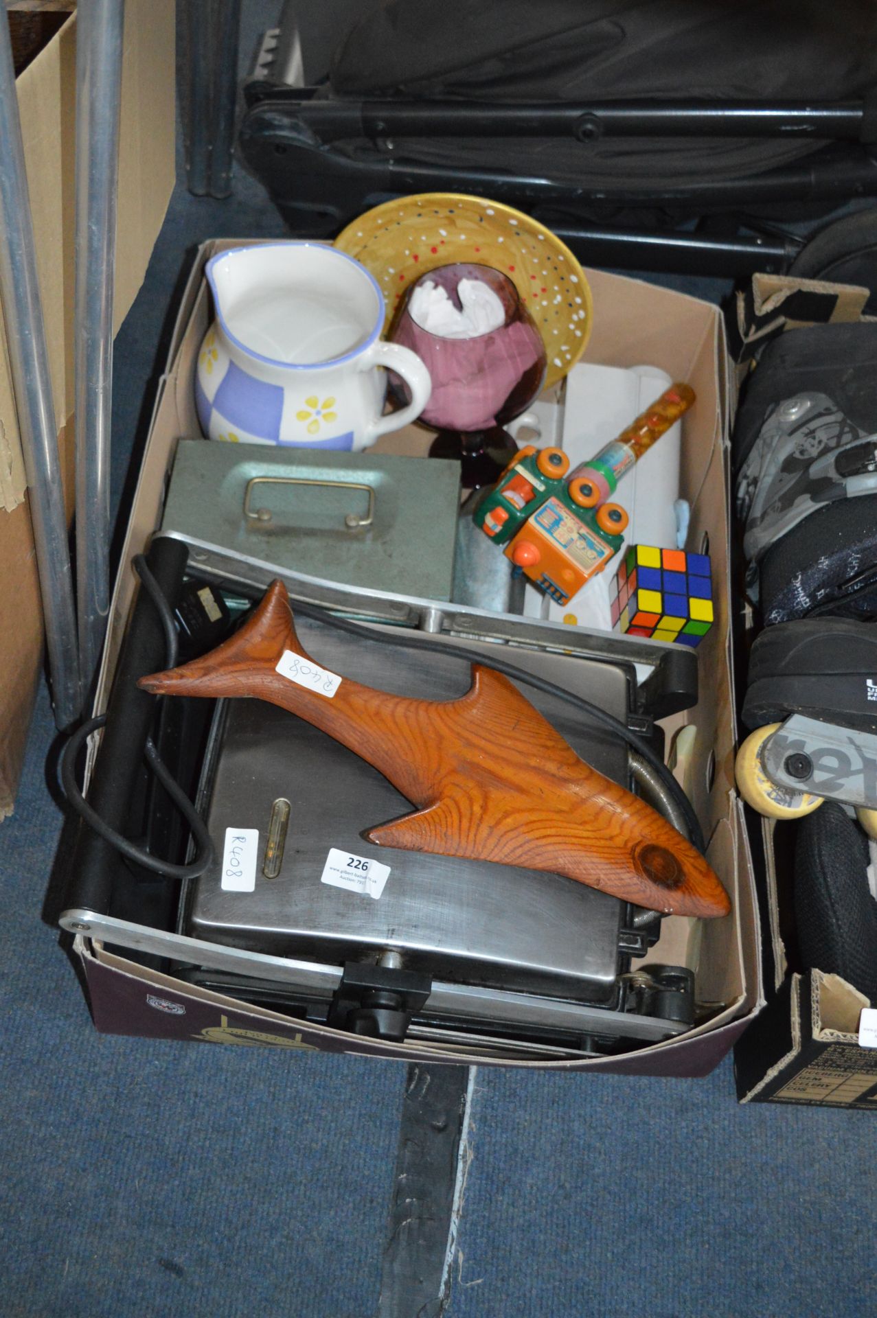 Box Containing Breville Toaster, Jug, Cash Tin, et