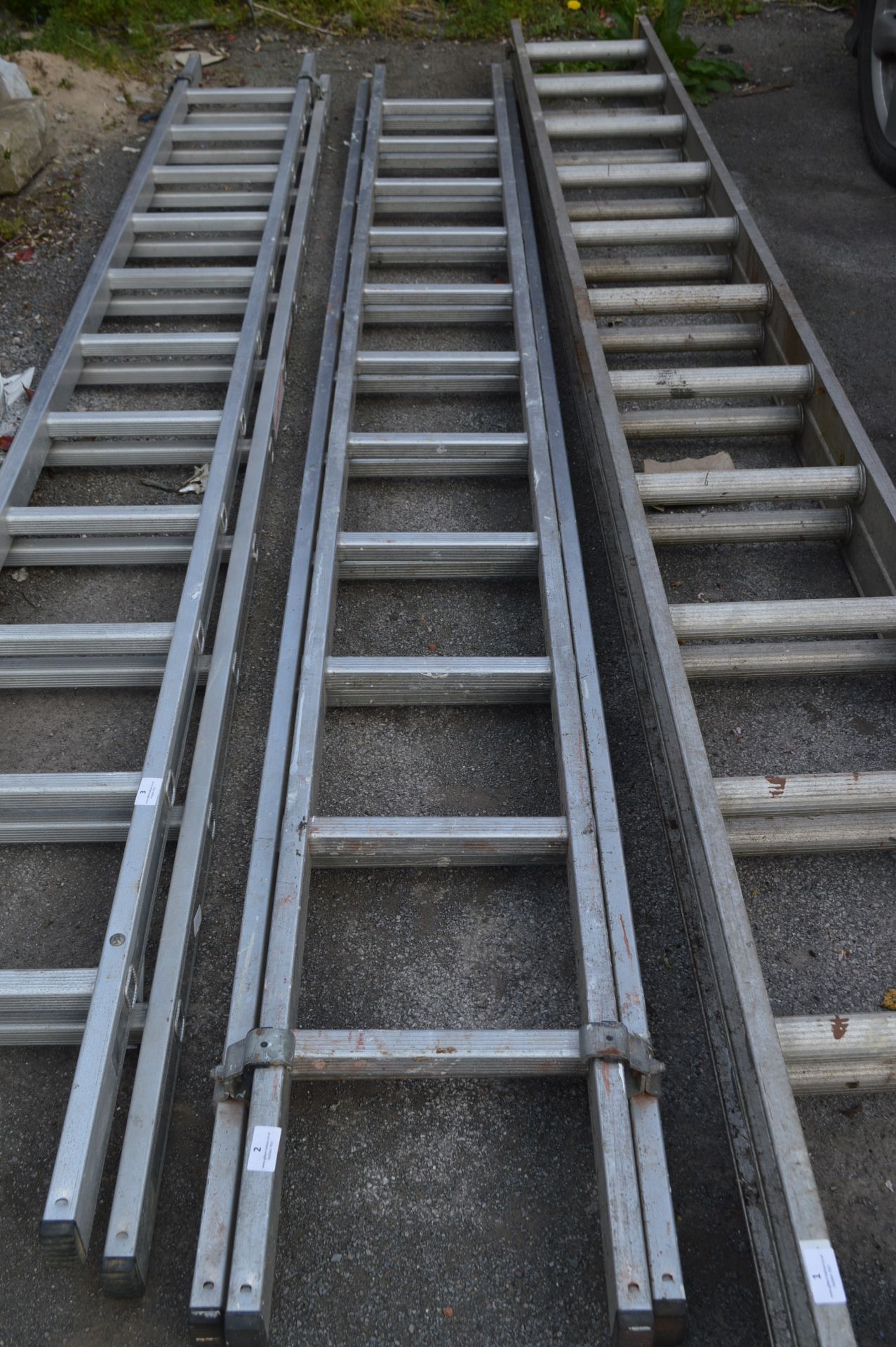 10ft Double Extending Aluminium Ladder