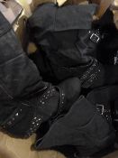 Box of Women's Boots (Assorted Sizes)