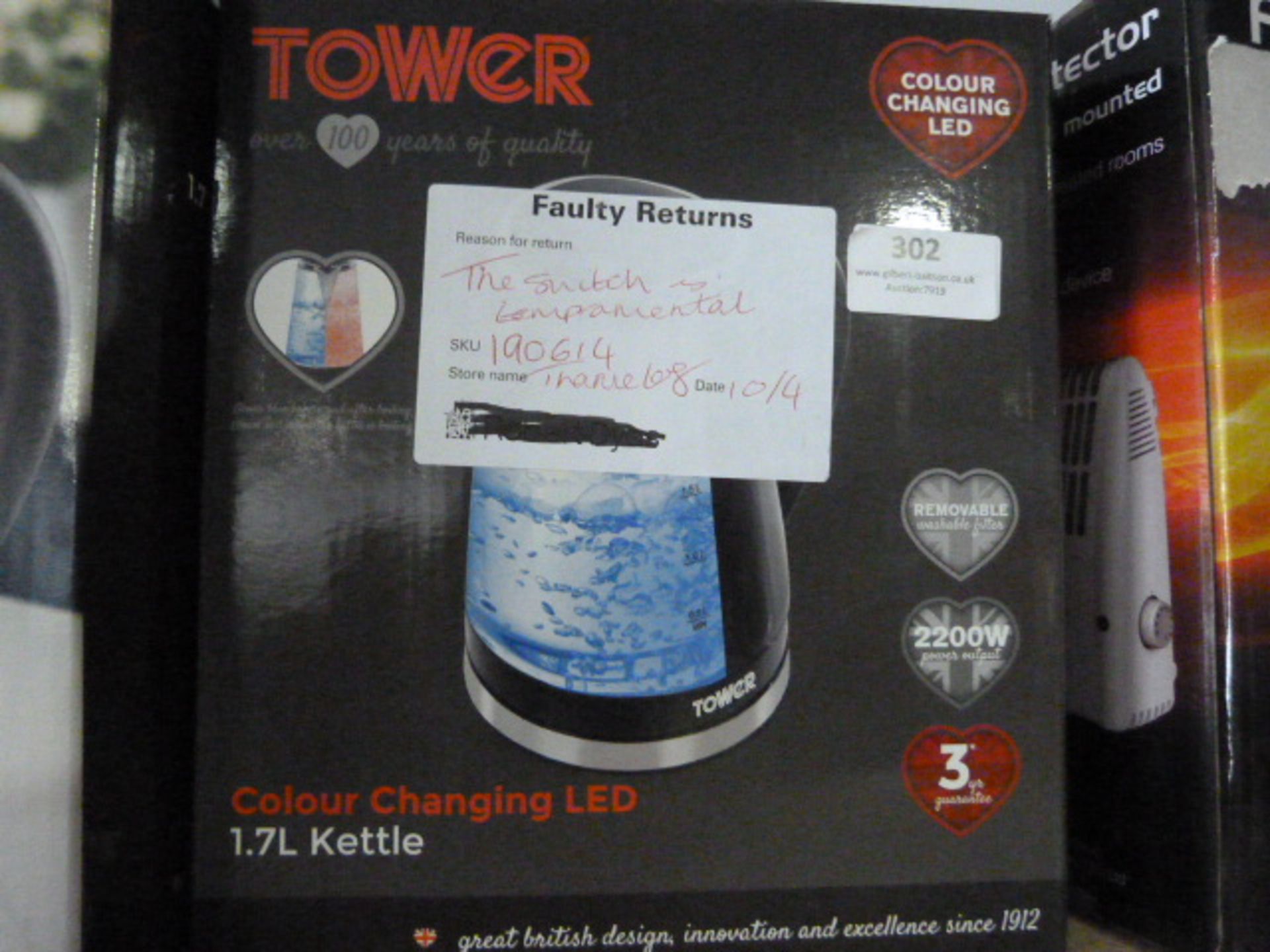 *Tower 1.7L Colour Changing Glass Kettle