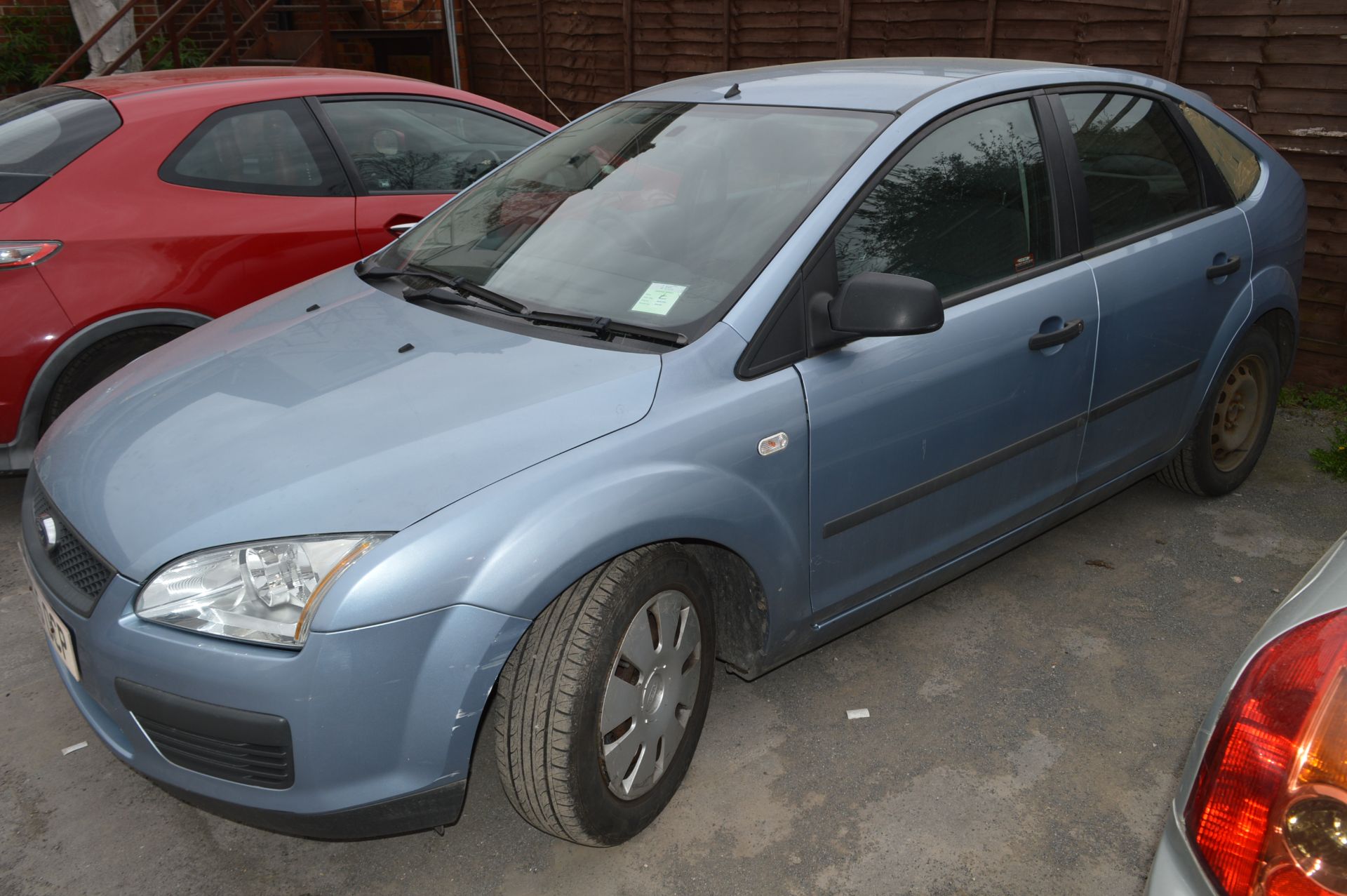 Ford Focus 1.4 Reg: CK55 0CP Mileage 80167 - NO MOT - Image 2 of 2