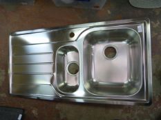 *Stainless Steel Sink with Drainer