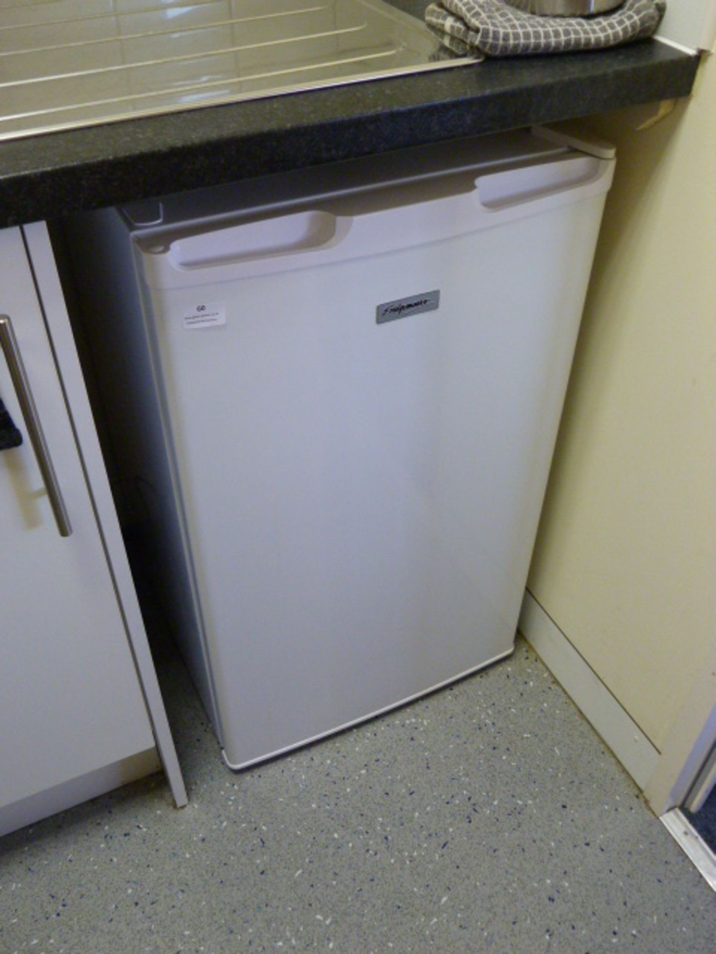 *Fridgemaster Undercounter Refrigerator