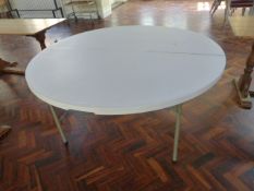 *Circular Banqueting Table on Folding Legs