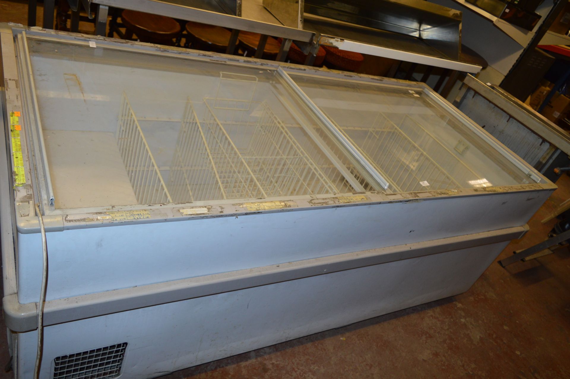 Refrigerated Display Chest Freezer