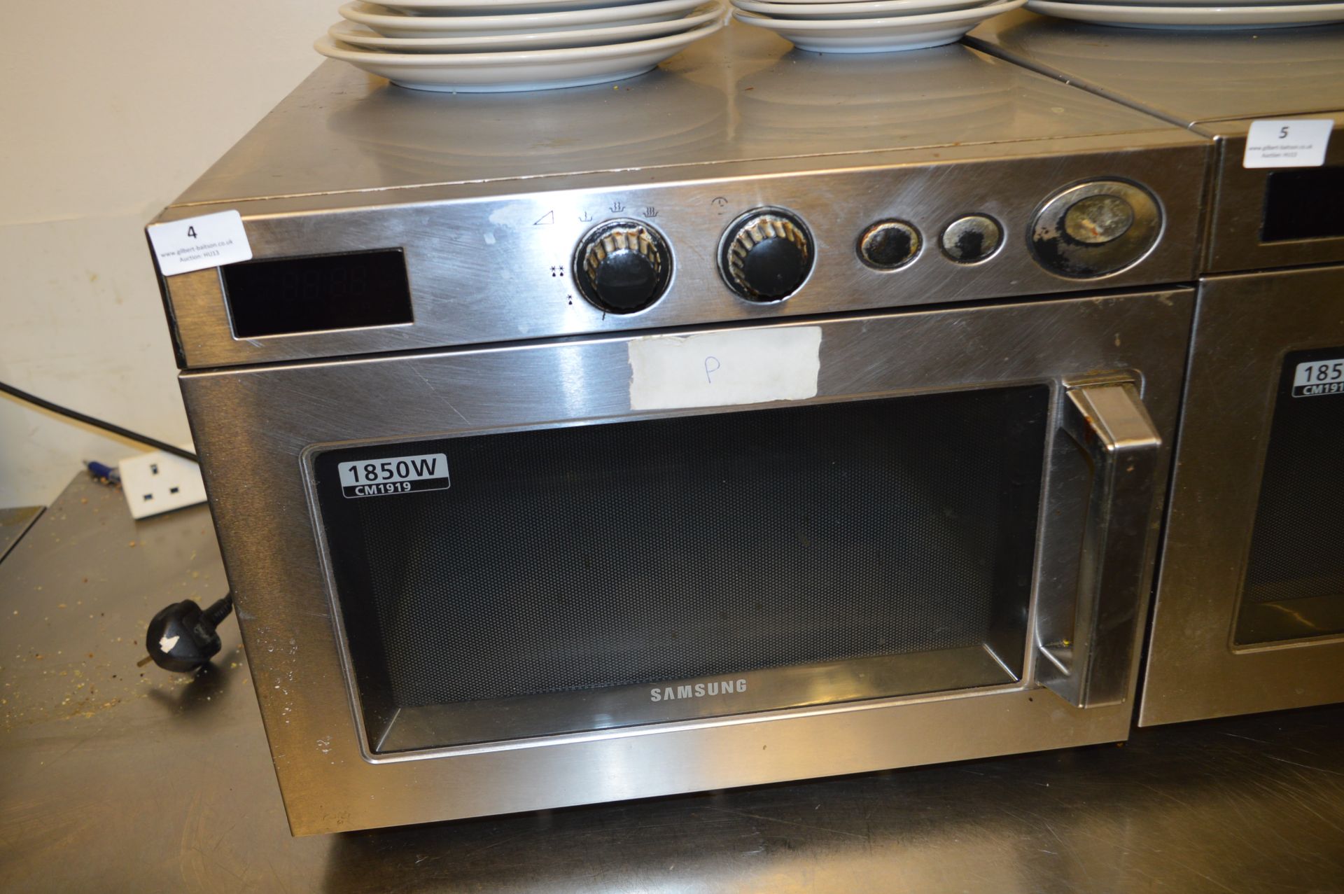 *Samsung 850W Commercial Microwave Oven CM1919