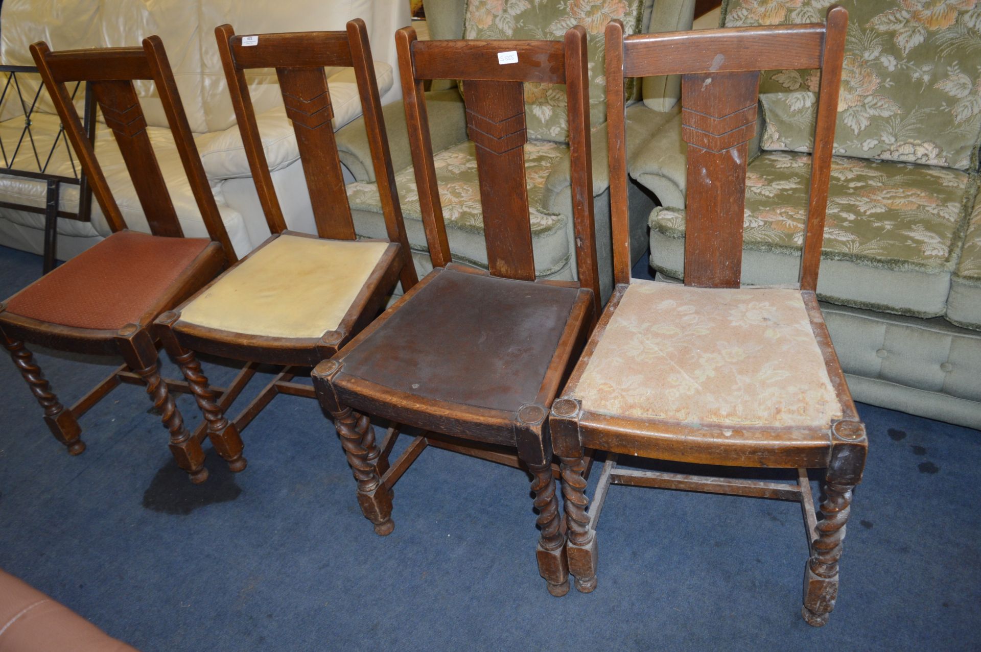 Set of Four Oak Dining Chairs with Barley Twist Le