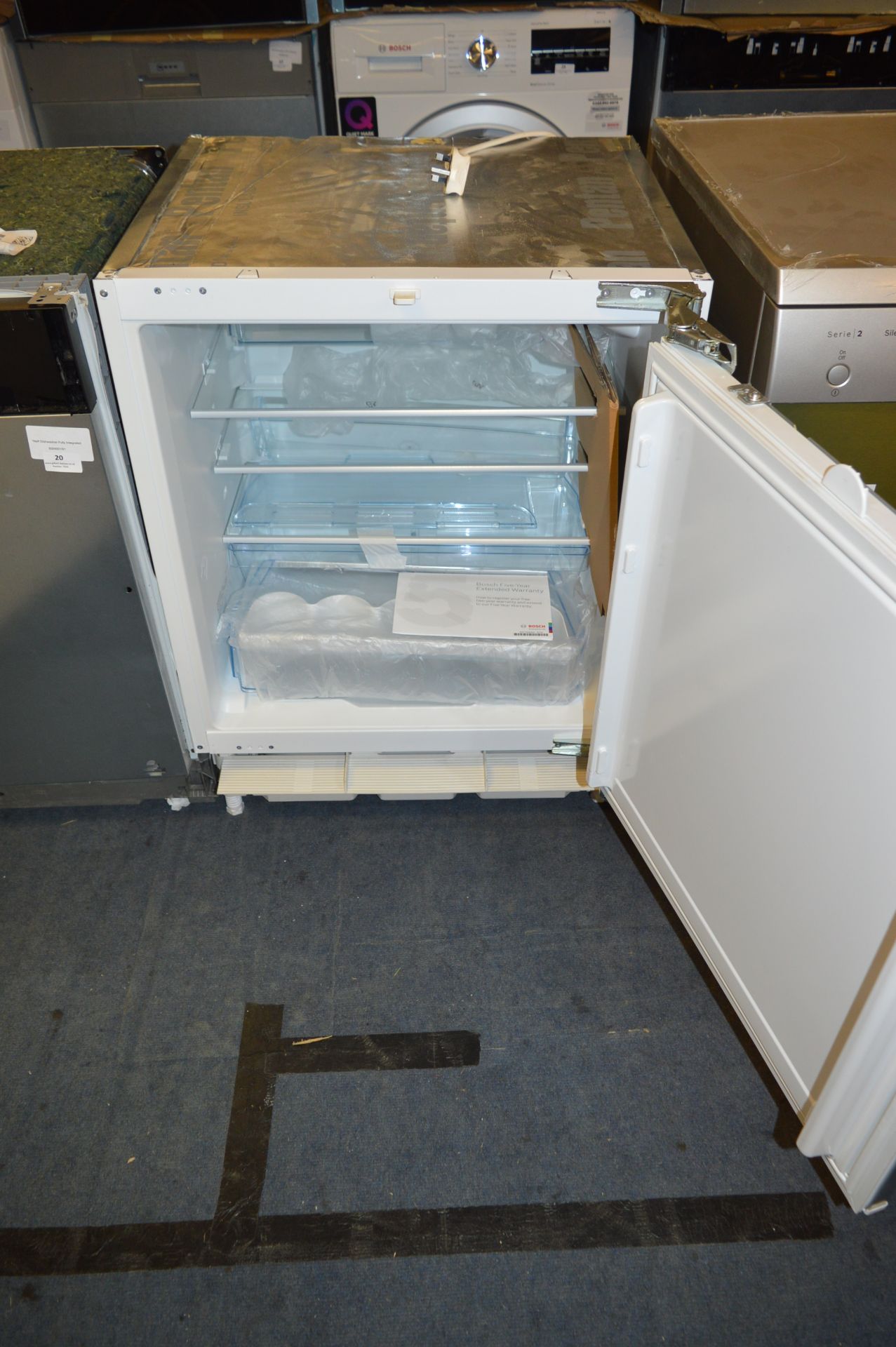 *Bosch Built-in Under Larder Fridge Model:KUR15A50GB - Image 2 of 2