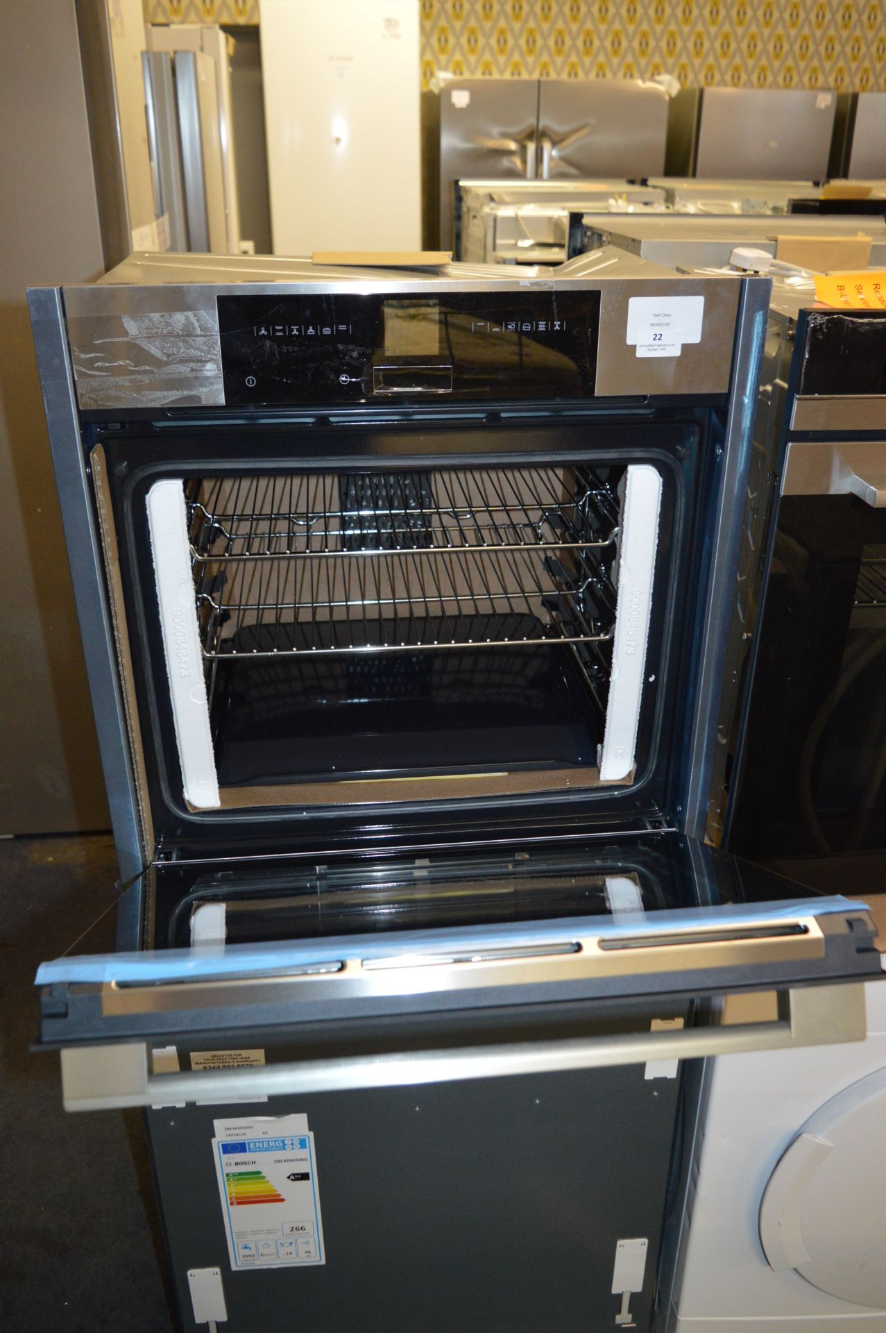 *Neff Oven Model:B15CR32N1B