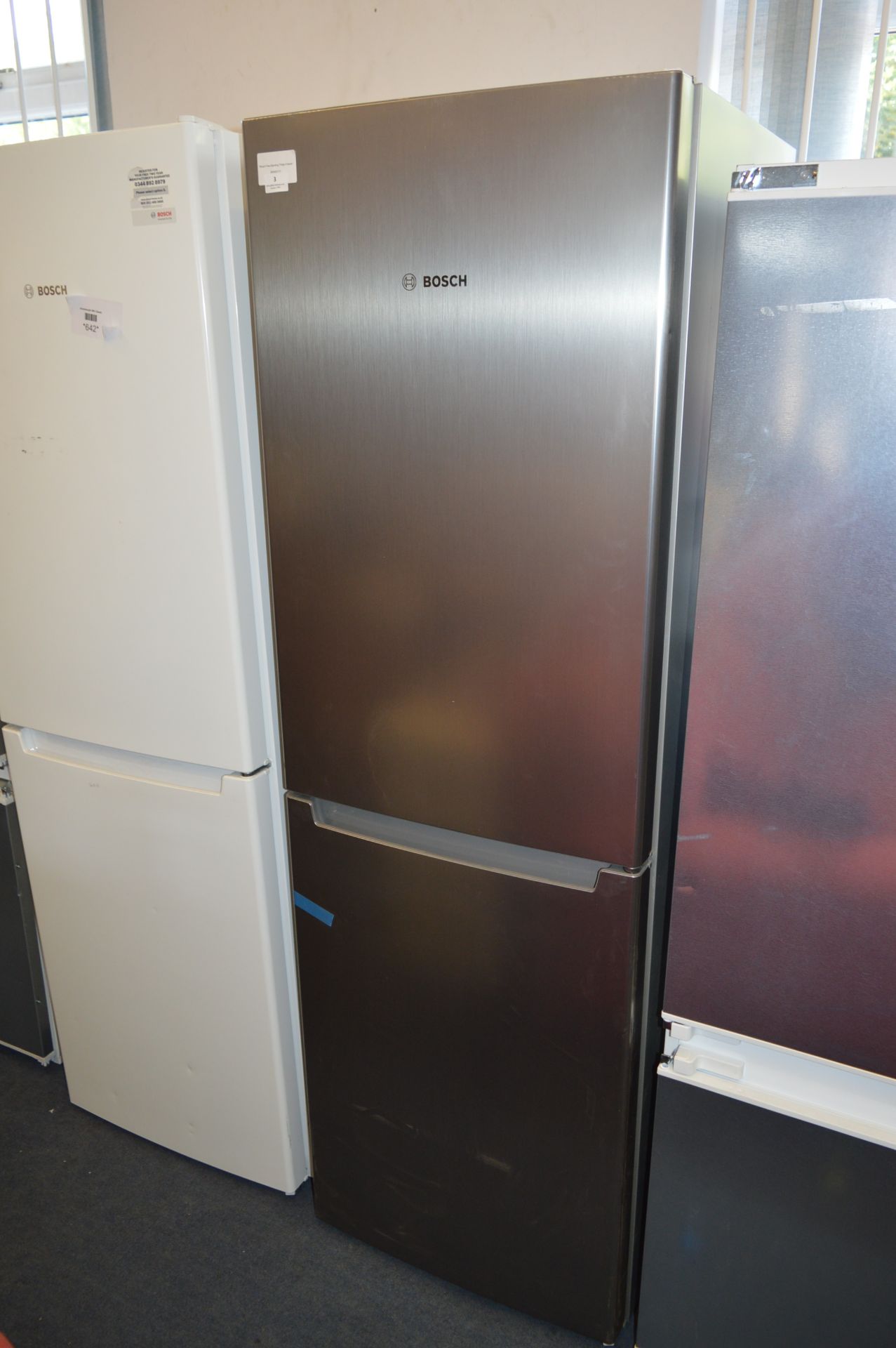 *Bosch Free-Standing Fridge-Freezer Model:KGN34NL3AG - Image 2 of 3