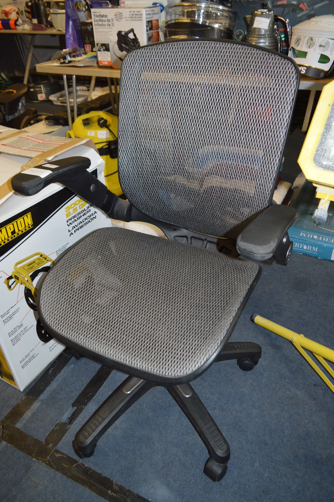 *METREX III MESH CHAIR