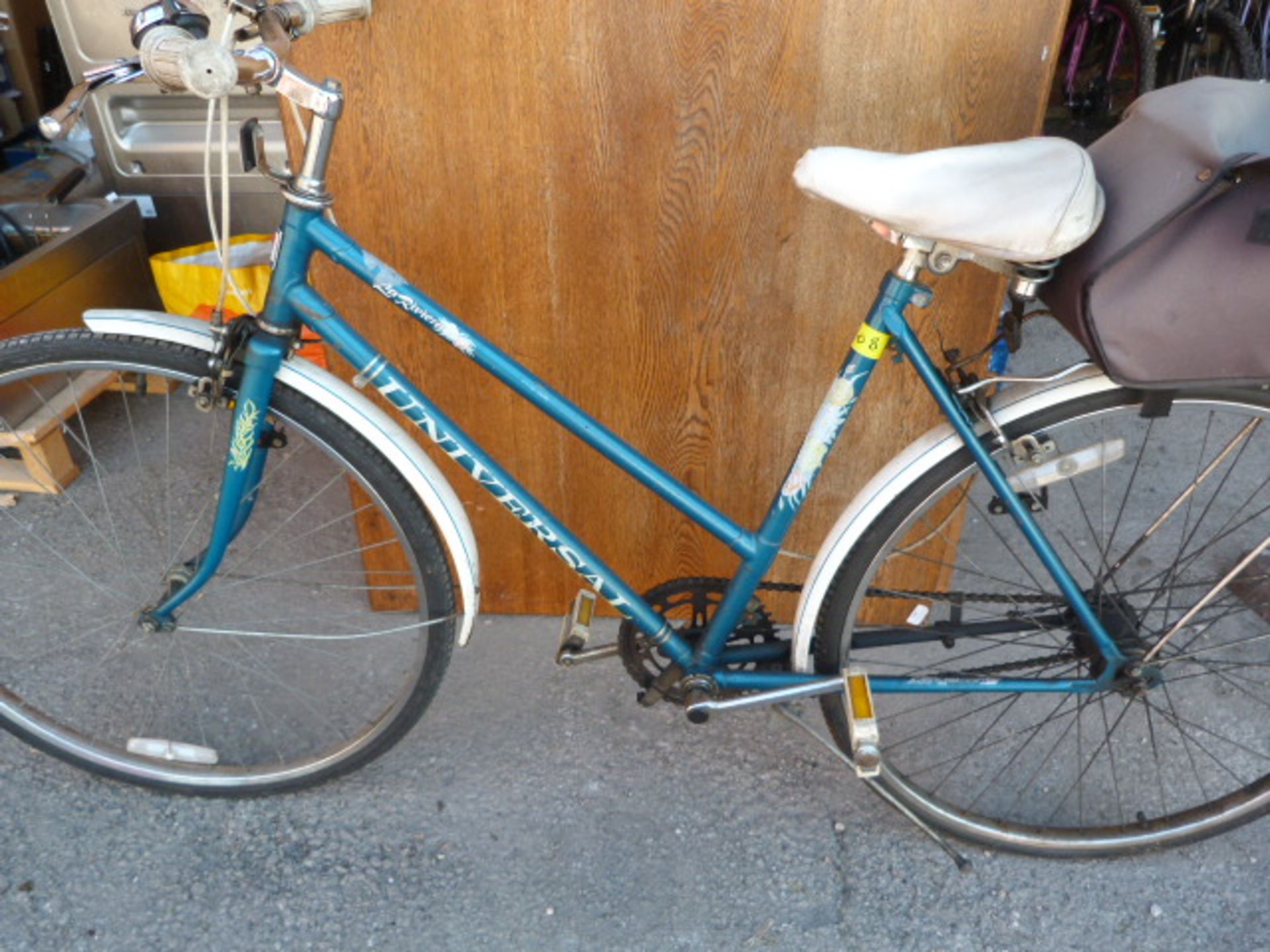 Girl's Universal Riviera Bicycle