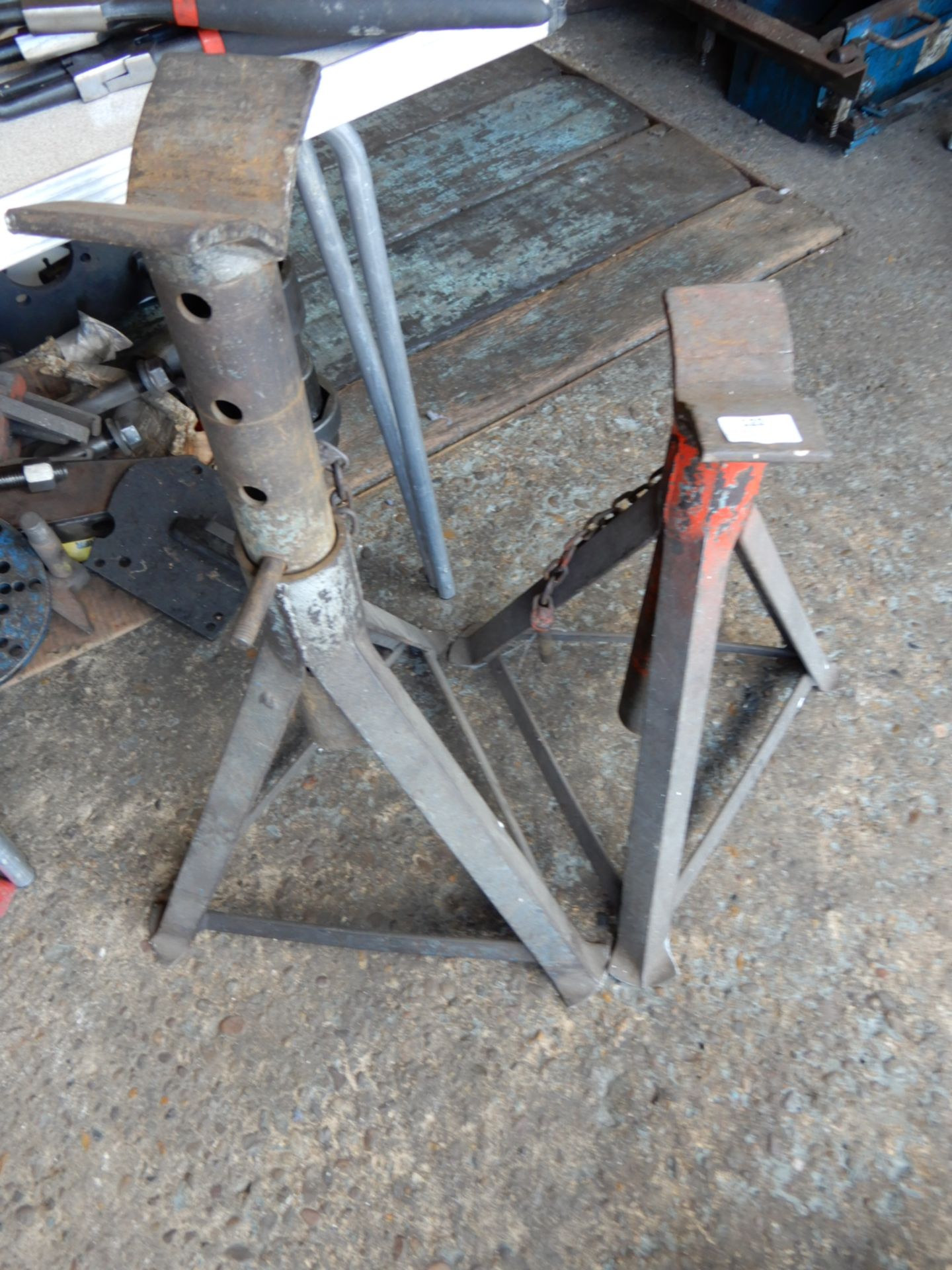 *Pair of Commercial Axle Stands