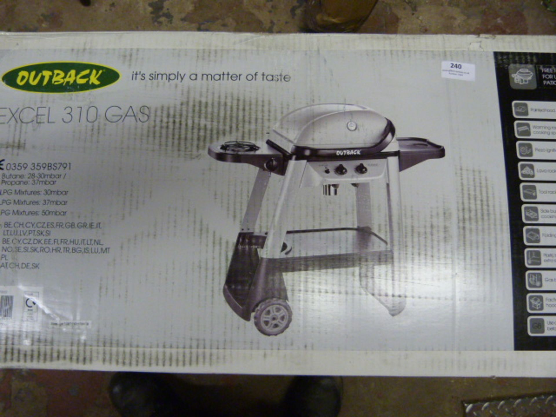 *Excel 310 Outback Barbecue