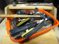 Small Quantity of Assorted Tools