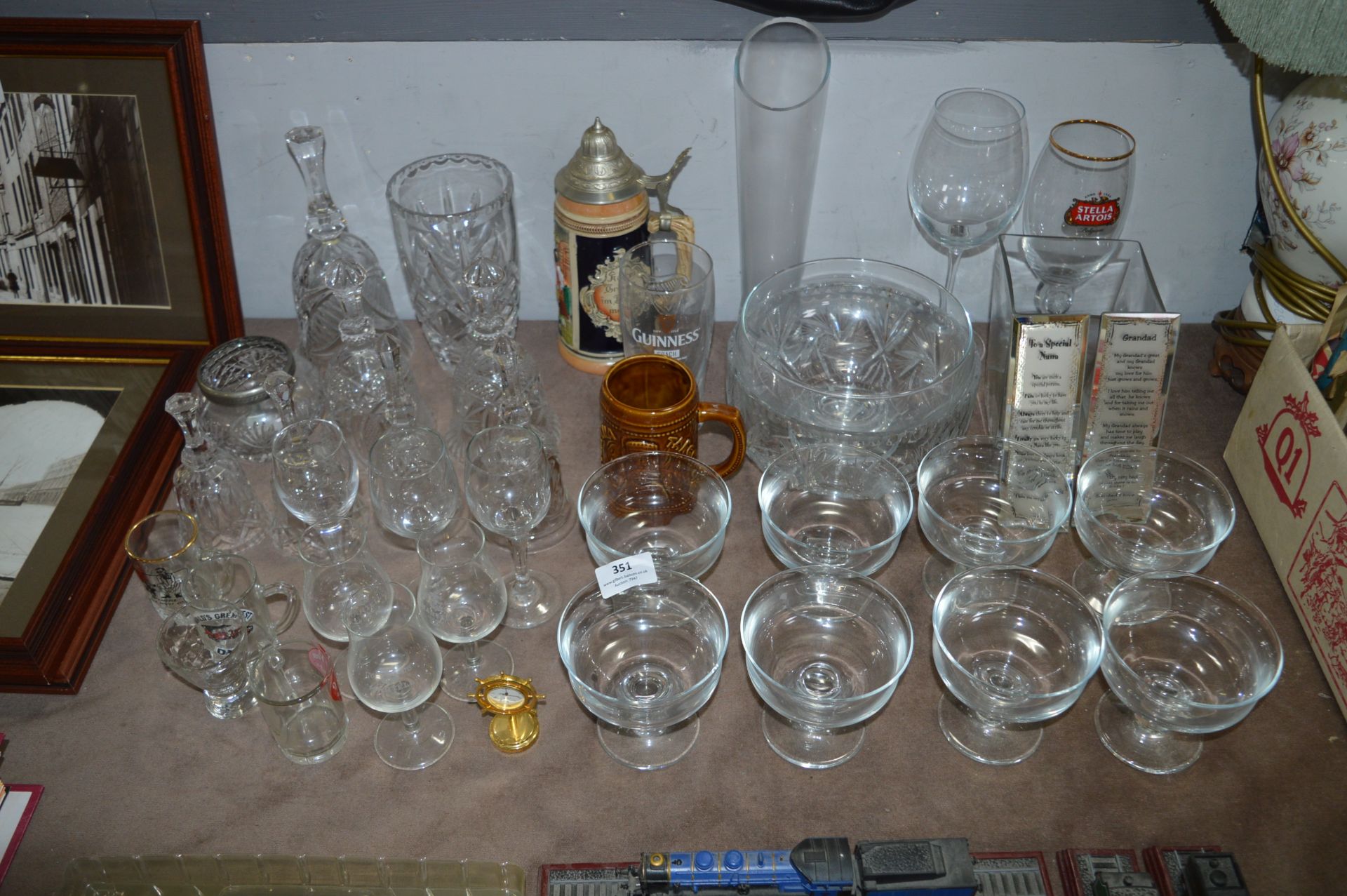 Vases, Bell's Drinking Glassware, Fruit Bowls, etc