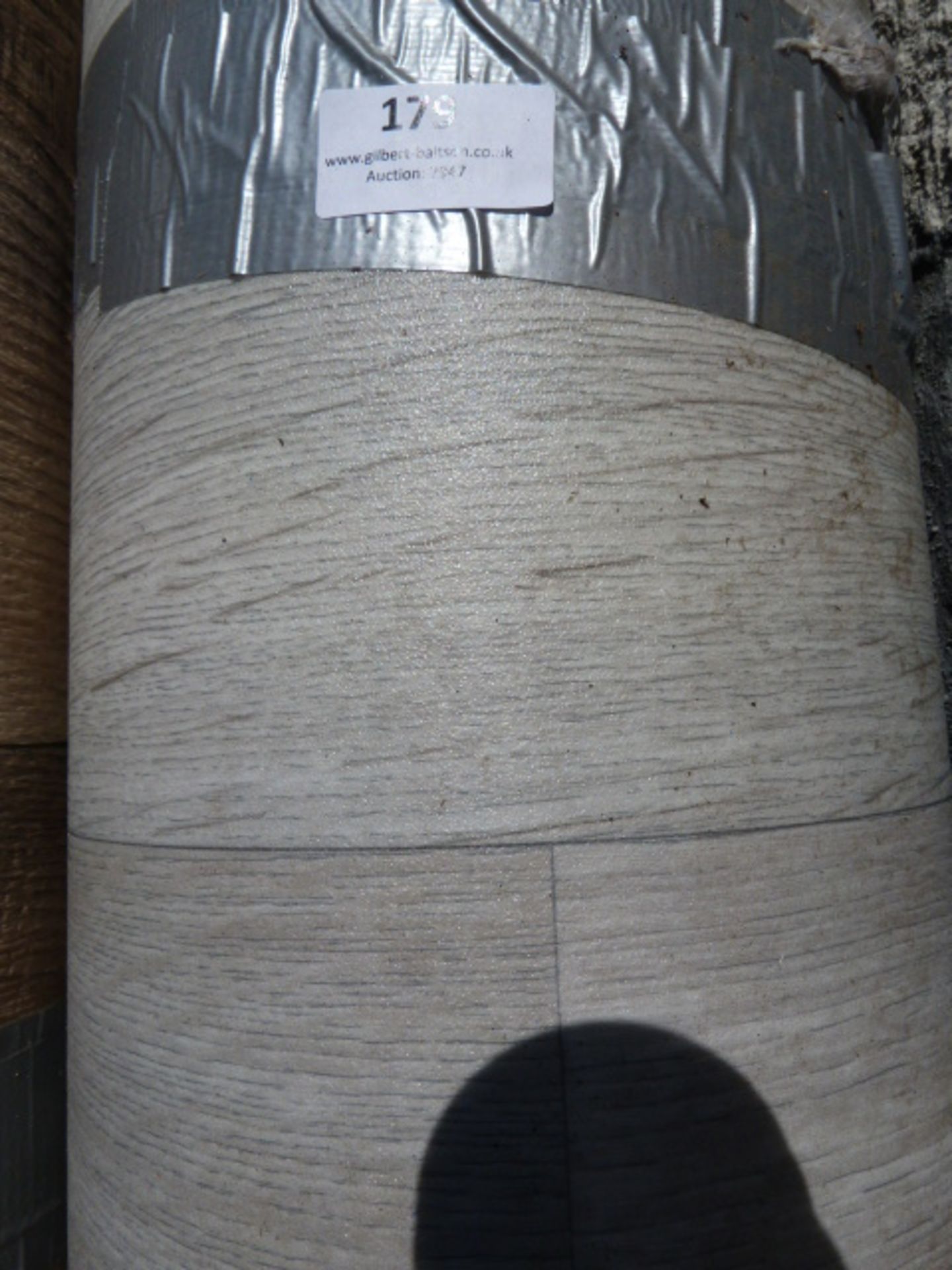 Roll of Wood Effect Lino 9.5x4m
