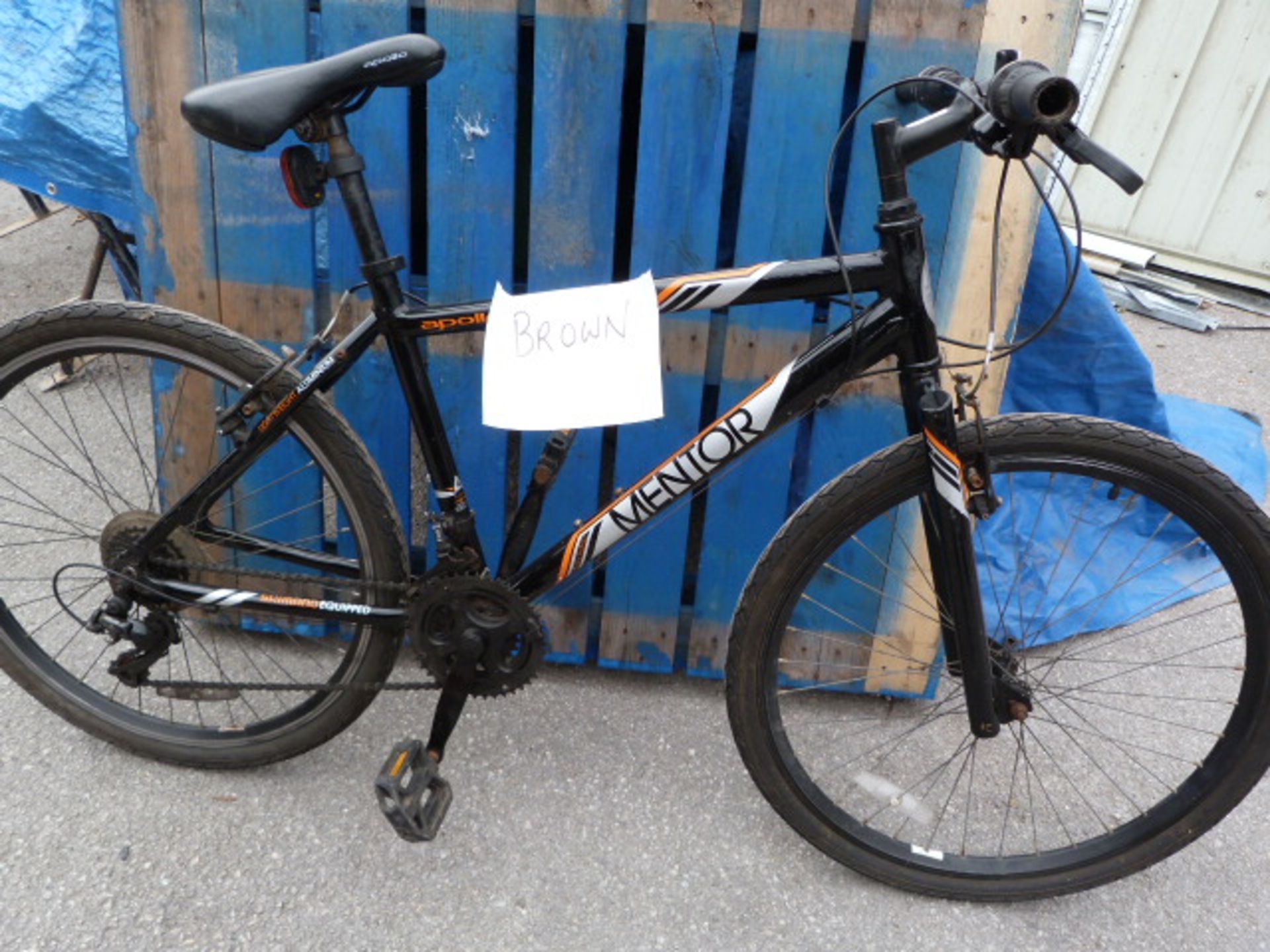 Mentor Urban Hybrid Bicycle