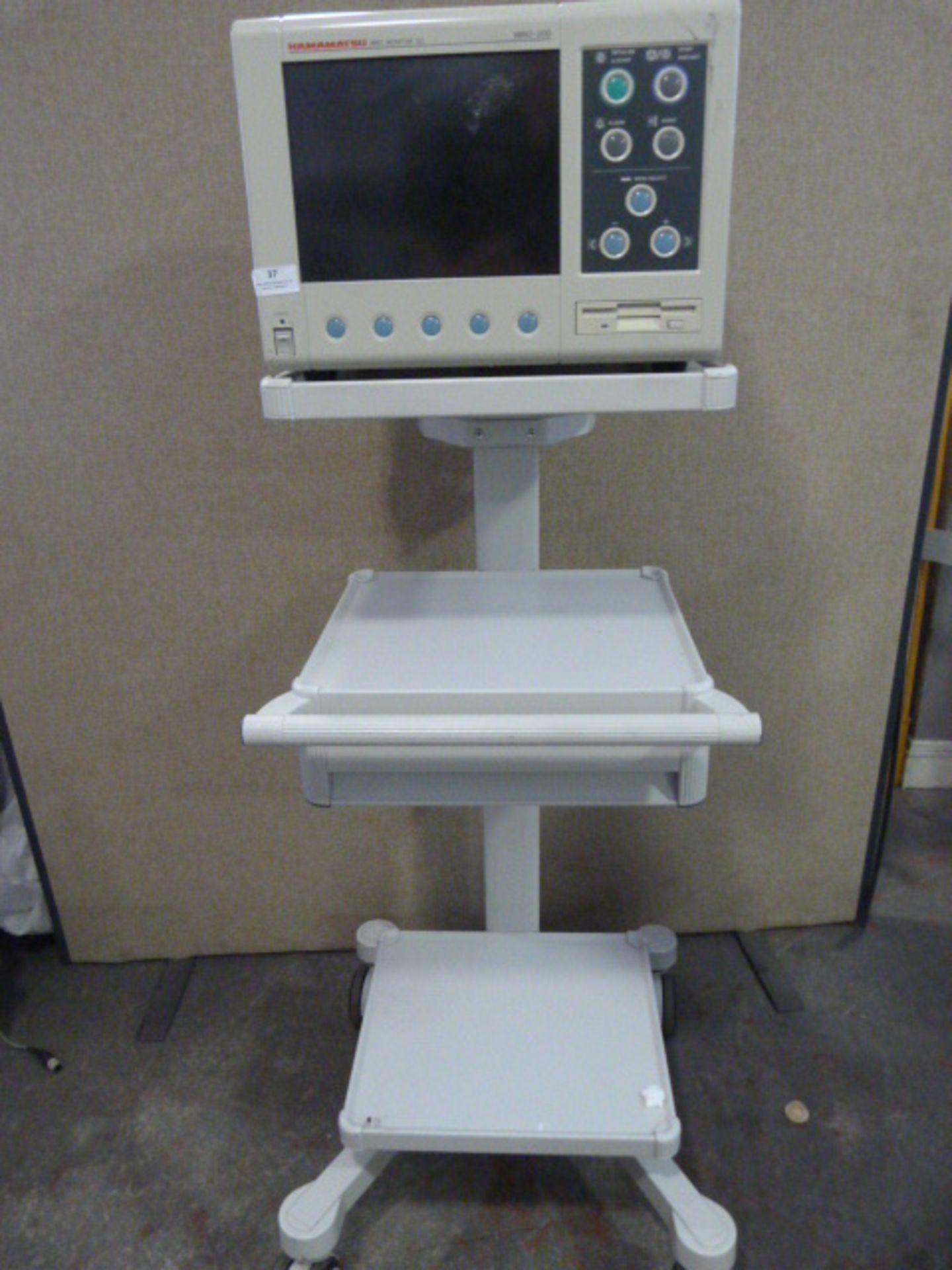 *Hamamatsu Niro Monitor DU Niro-200 Patient Monitor on Stand (Powers Up