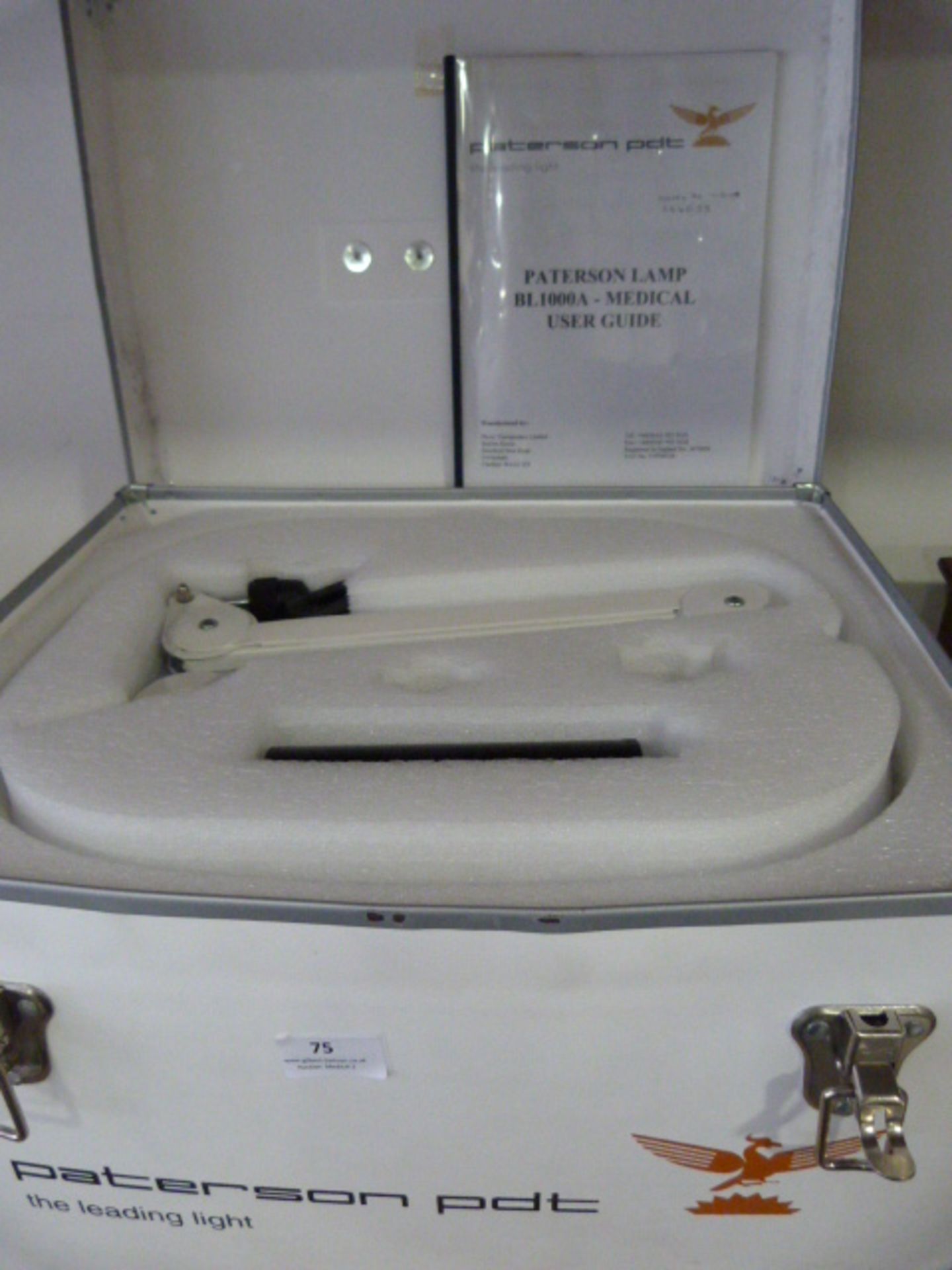 *Photo Therapeutics Limited Paterson Lamp BL1000A Complete in Original Carry Case with Chip Cards (P