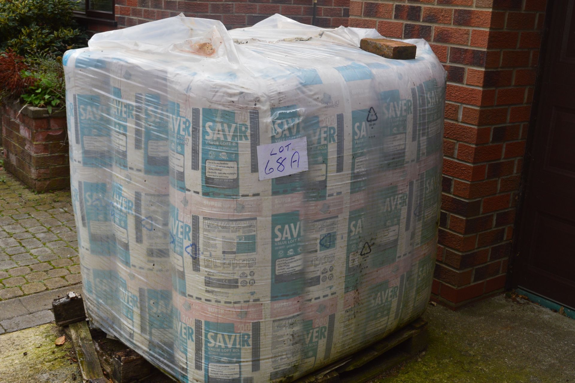 Pallet of Loft Insulation (27 Rolls)