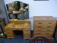 Oak 5 Height Chest of Drawers with Matching Dressing Table