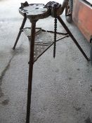 Pipe Vice on Tripod Stand