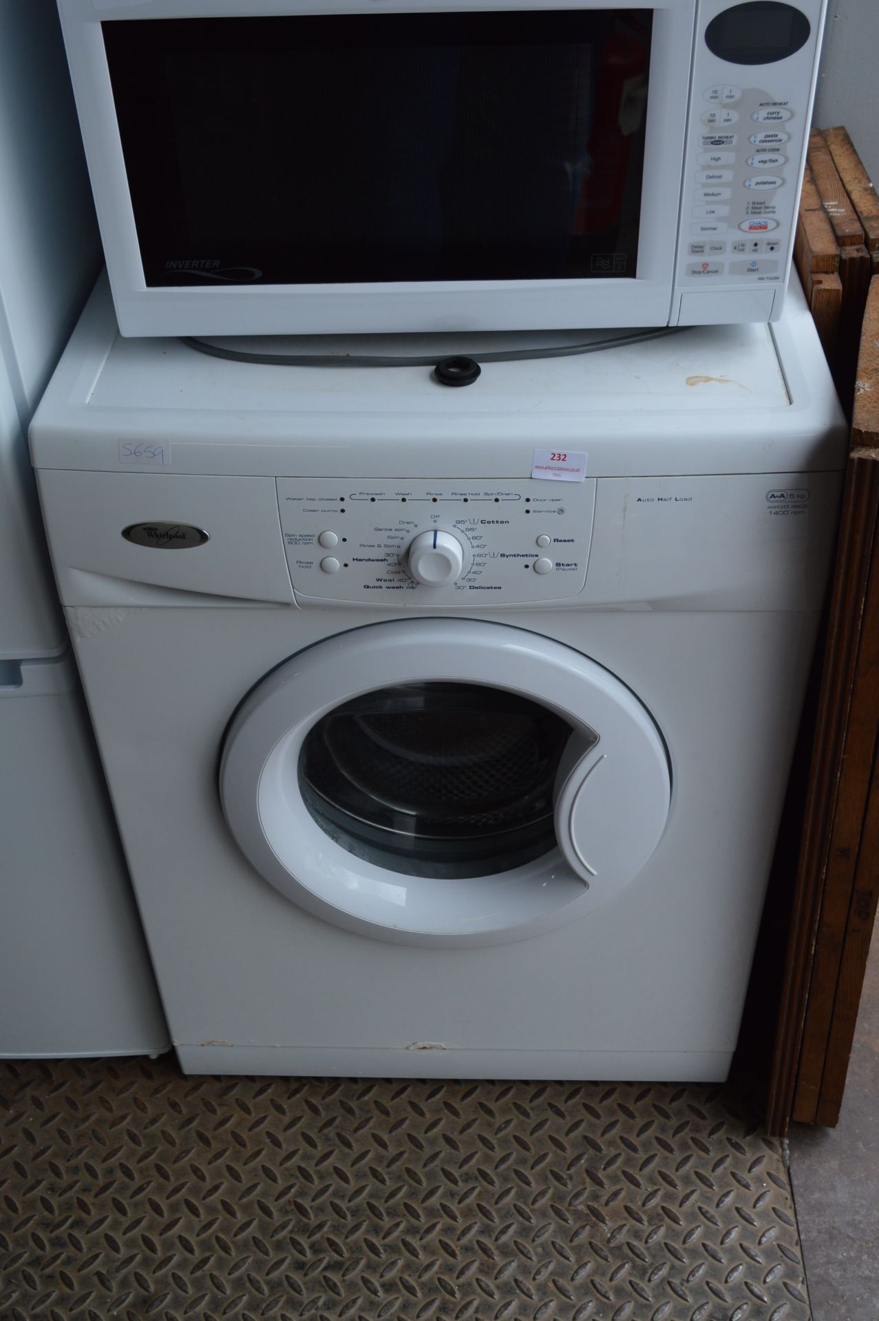 Whirlpool 1400rpm Washing Machine