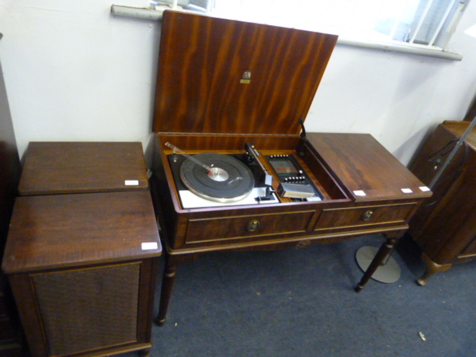 Mahogany Cased Hifi Cabinet with Speakers