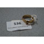 9cT Gold Buckle Ring - Approx 4.7g