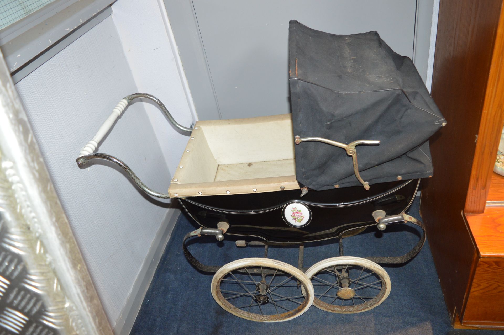 Silver Cross Coach Built Doll's Pram