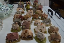 Collection of 28 Lilliput Lane Cottages