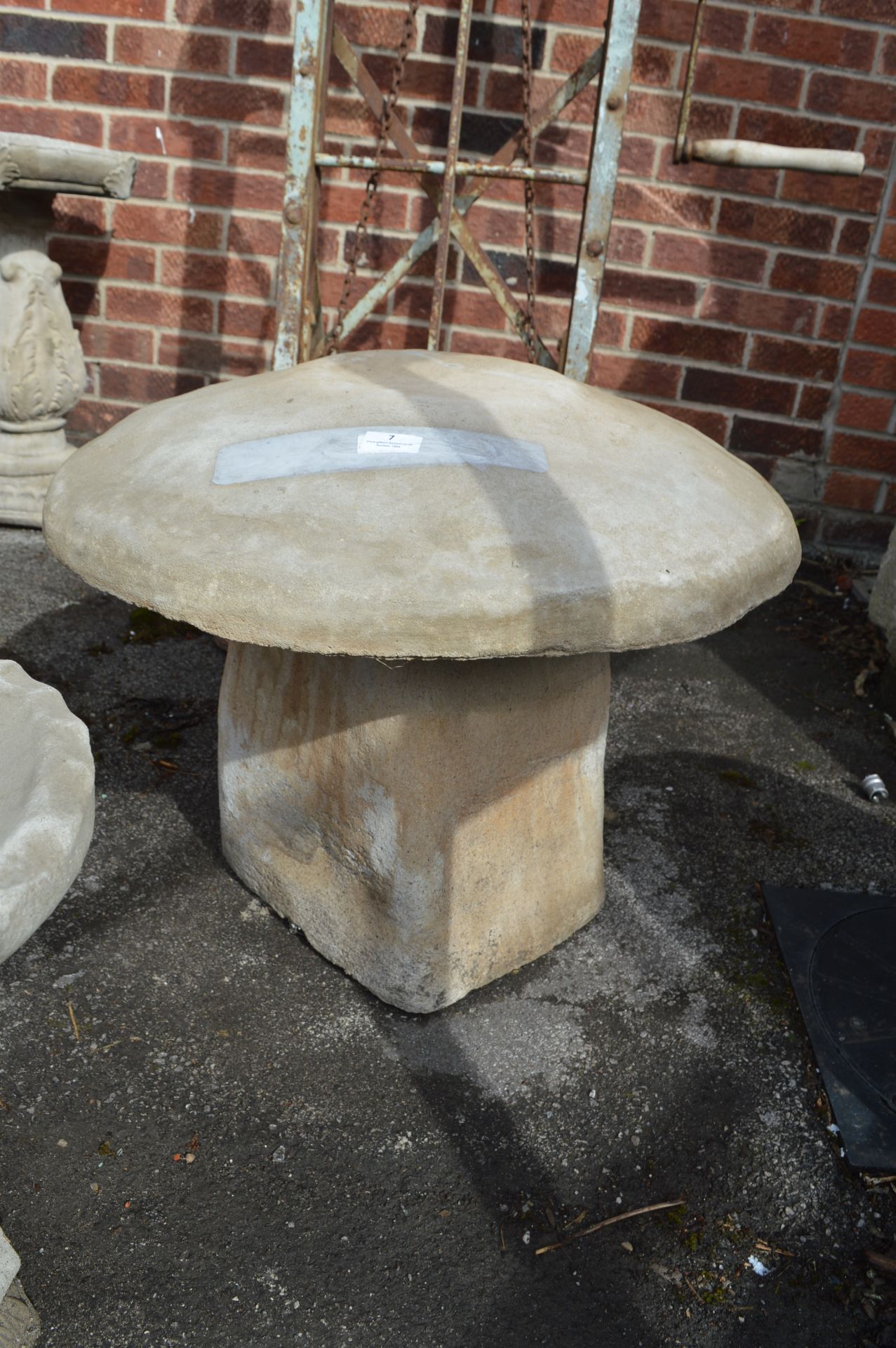 Reconstituted Limestone Saddle Stone