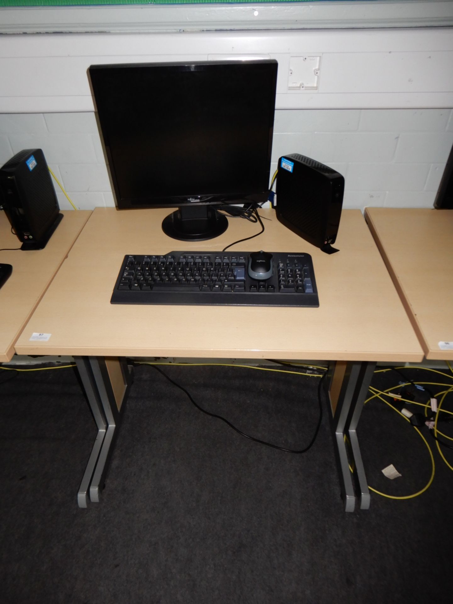 *AIGL Desktop PC with Monitor, Keyboard and Mouse