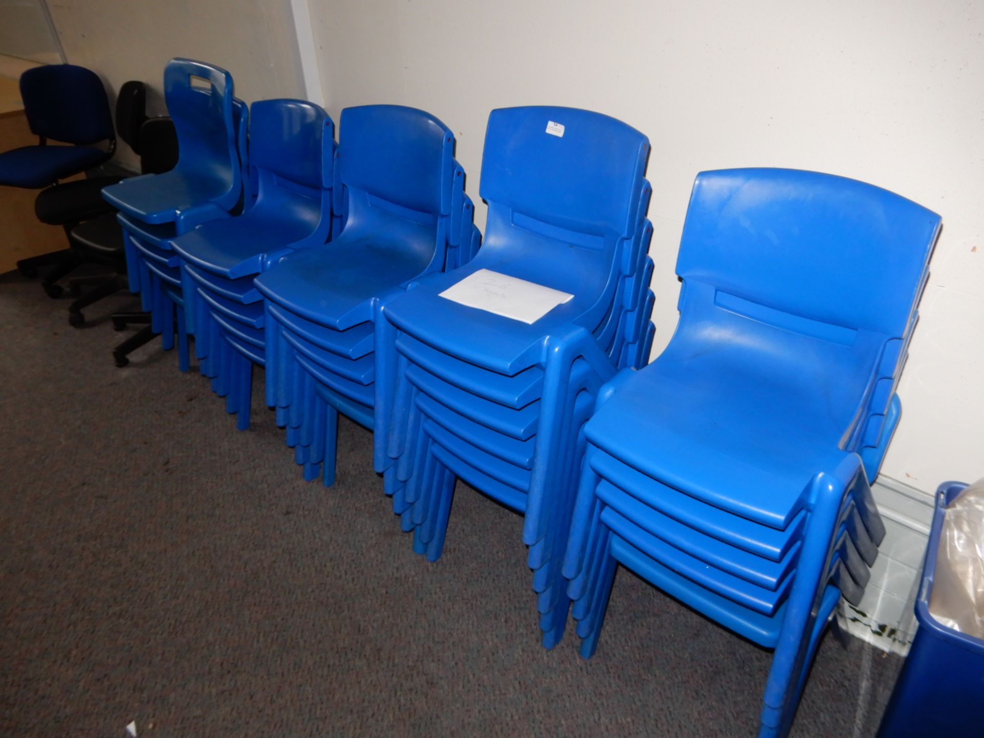 *26 Primary School Stackable Chairs, Blue