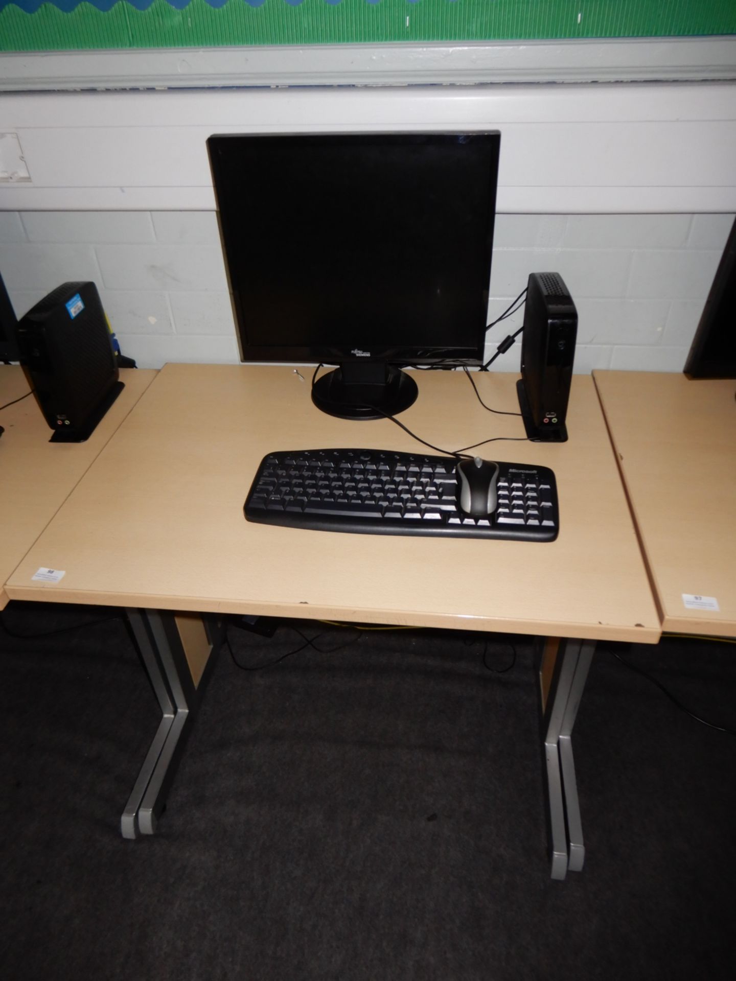 *AIGL Desktop PC with Monitor, Keyboard and Mouse