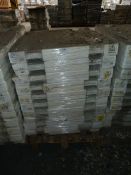 *Pallet Containing 10 900 by 800 White Shower Tray