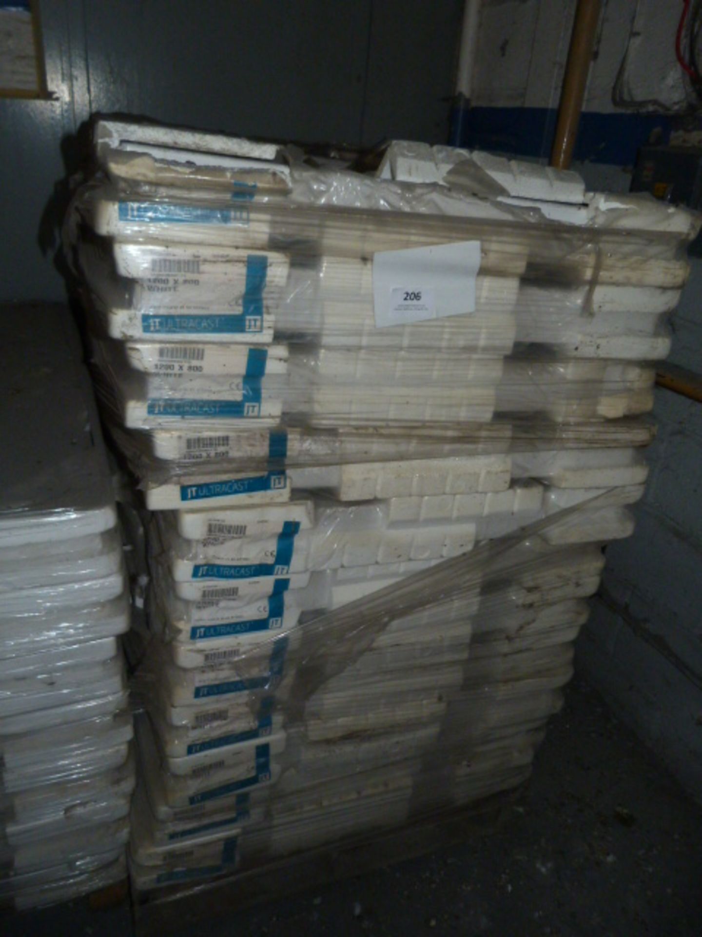 *Pallet Containing 12 1200 by 800 White Low Profil