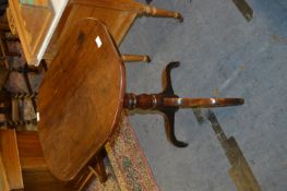 Victorian Mahogany Tip Table on Single Pedestal