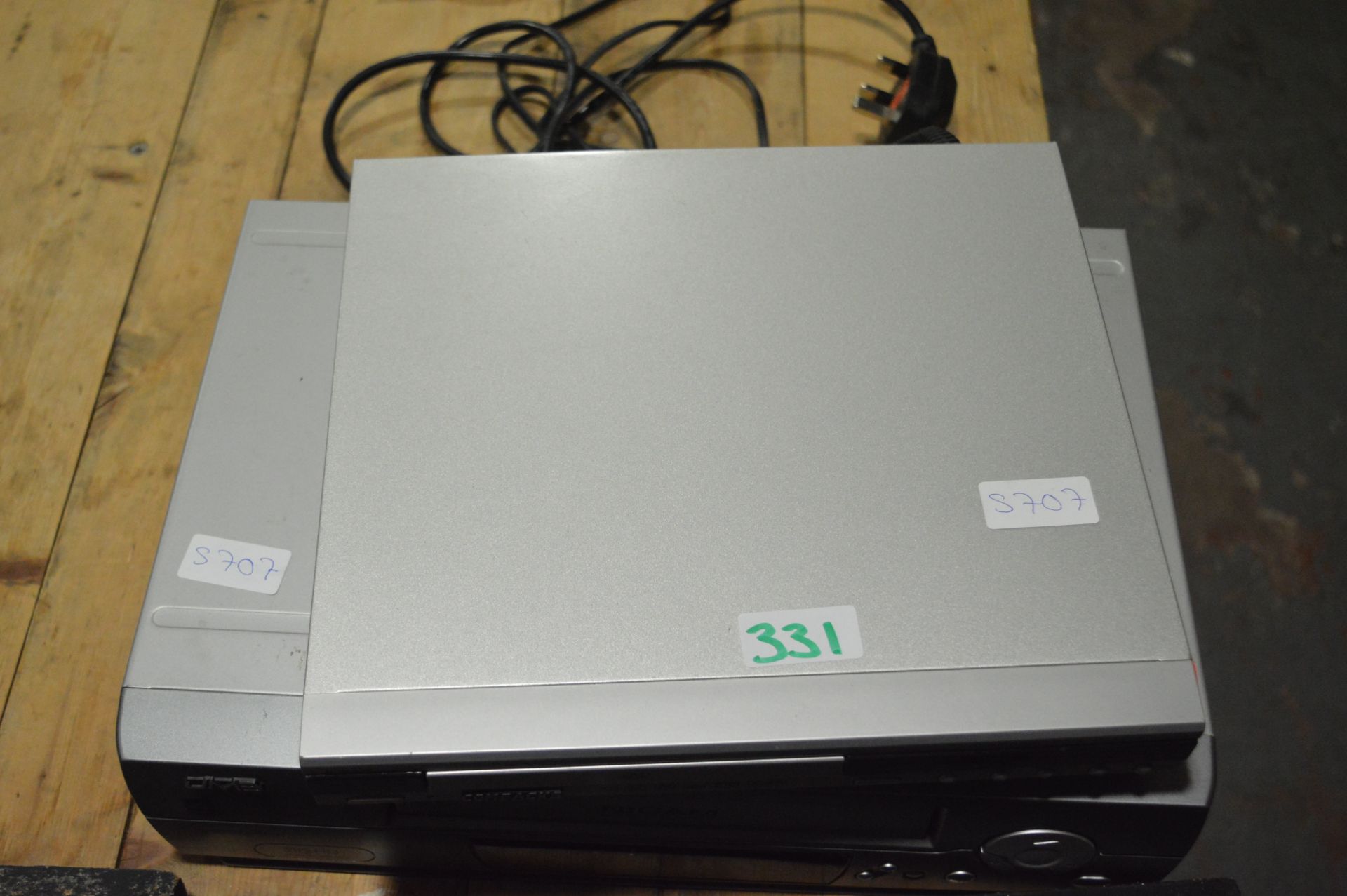 Compaks DVD800 and a JMB Video Player