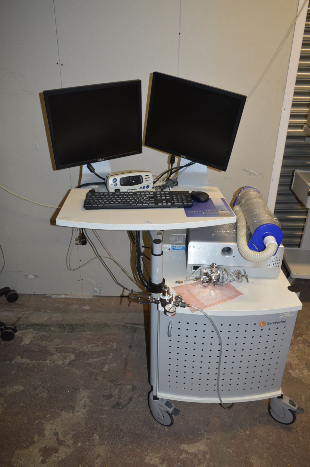 *Viasys Vmax Encore System on Carefusion Work Station with Dell Monitor and Flat Screen, Nonin