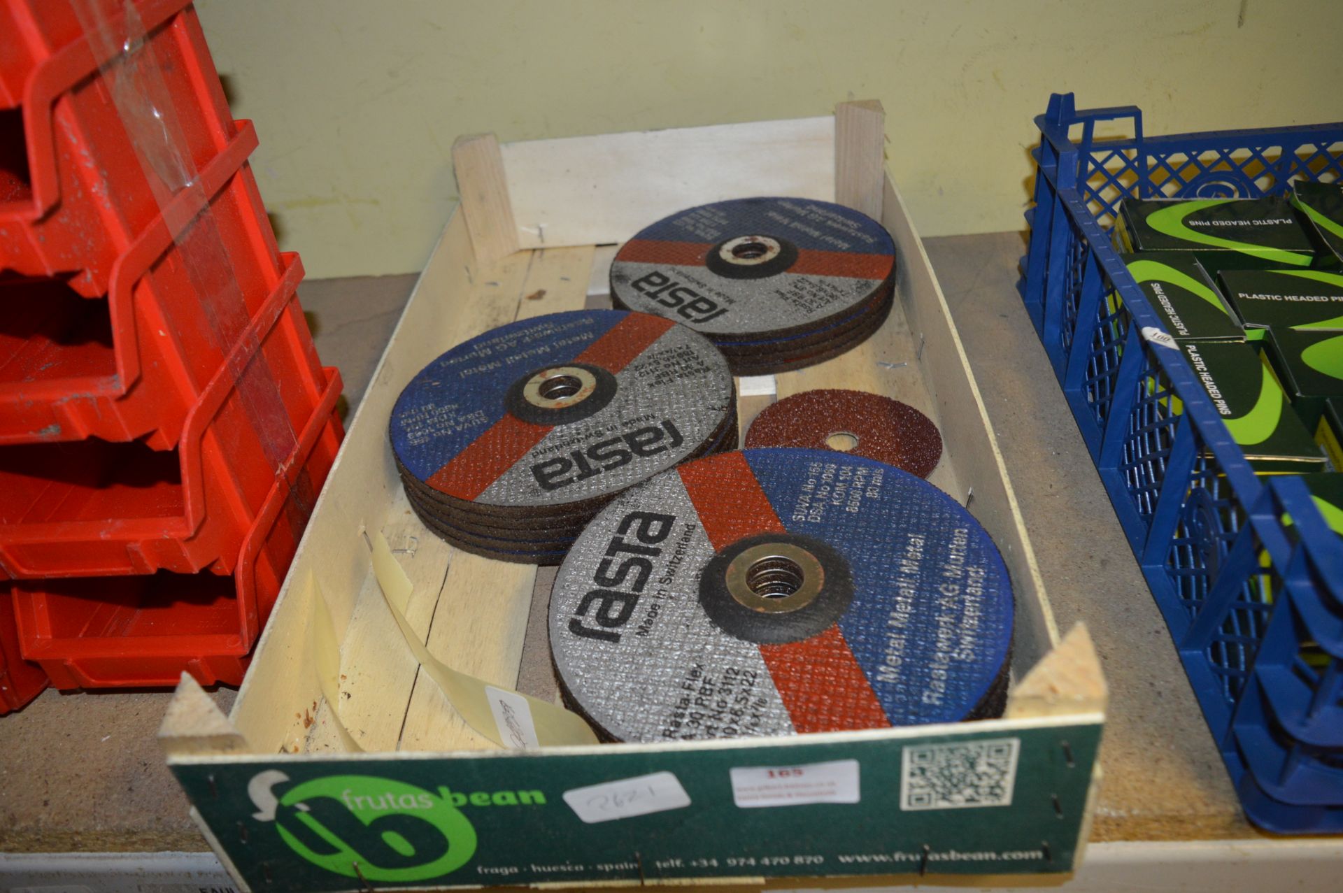 *Box of Grinding Discs