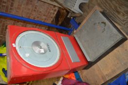 Set of Avery Platform Scales to Weight 100kg