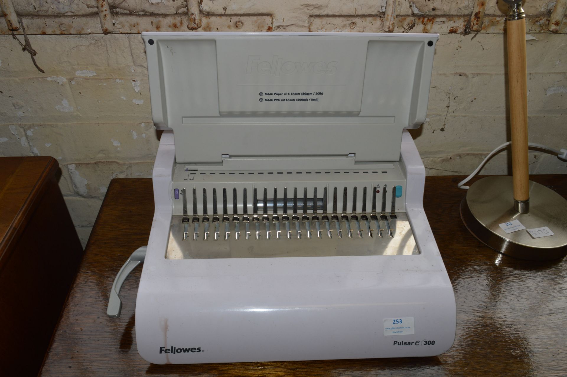 Fellowes Pulsar 300 Binding Machine