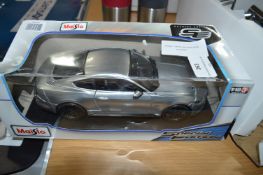 *Maisto 1:18 Scale Model Car