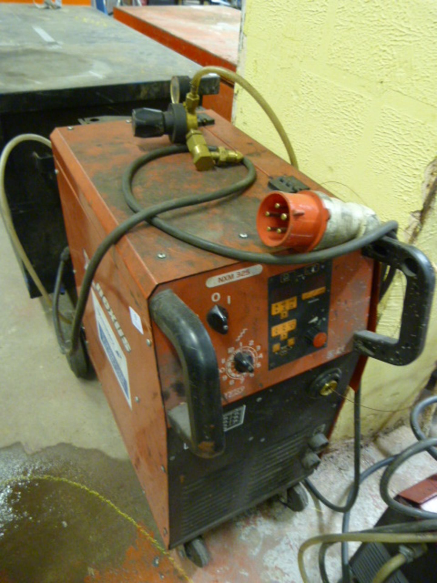 *Nexus NXM 325 Three Phase Mig Welder