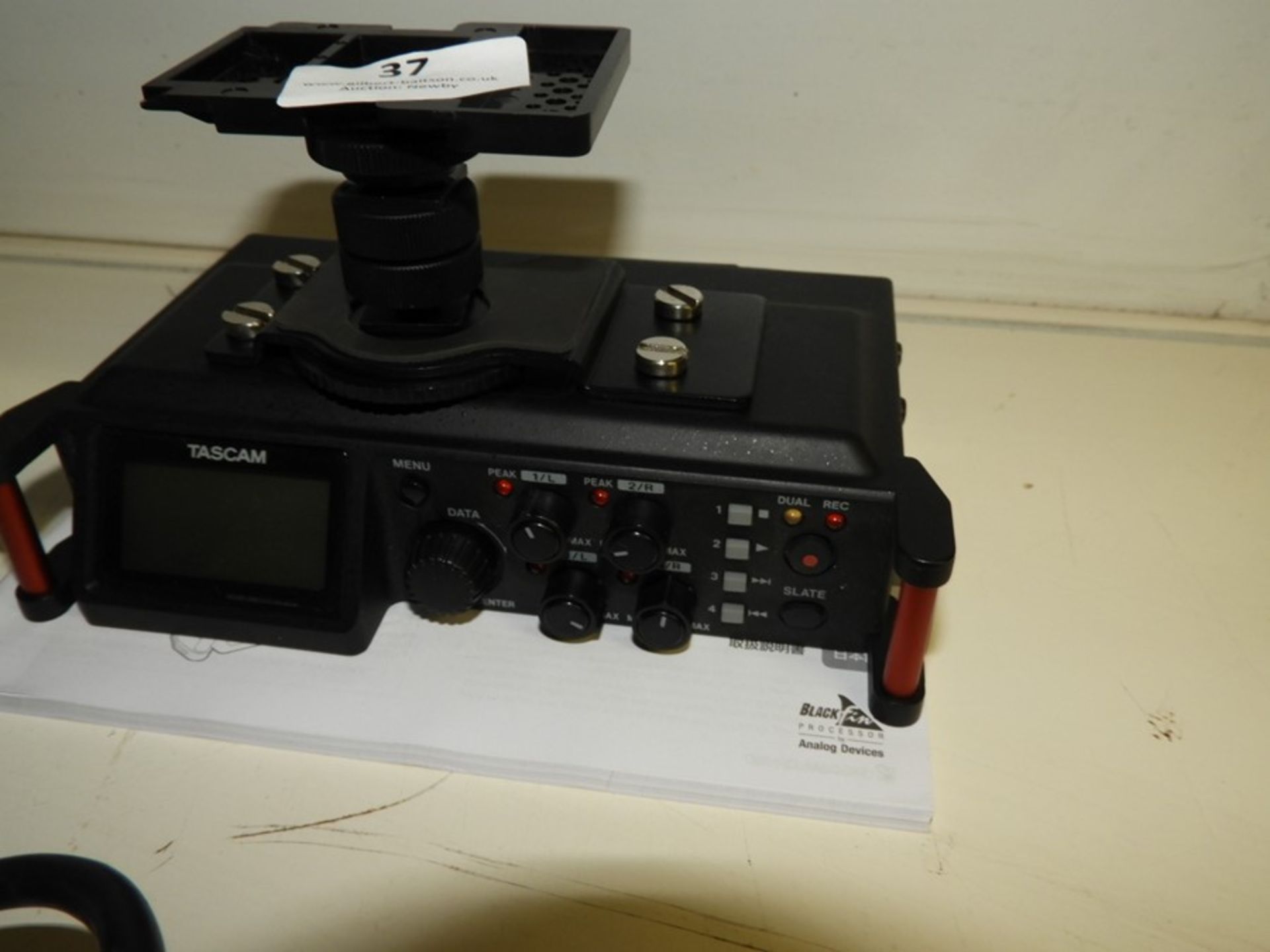 Tascam Model:DR70D Linear PCM Recorder for DSLR